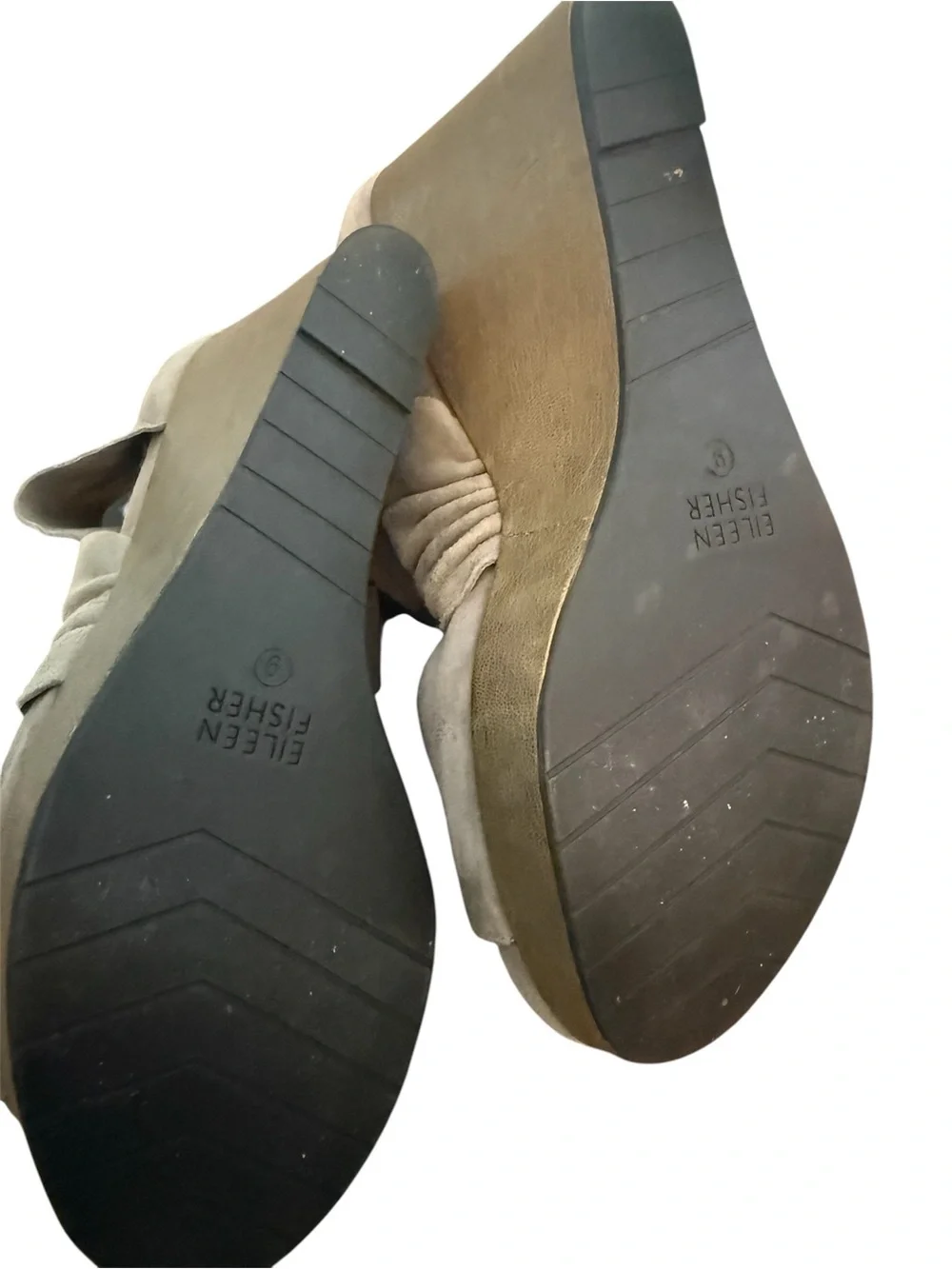 Eileen Fisher Wedge Sandal in gray Suede - Women 9M